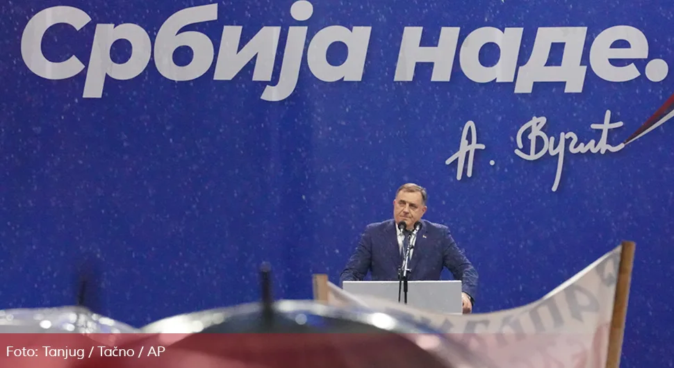 dodik na skupu.webp